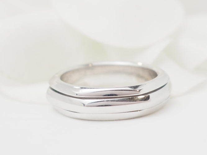 Bague 54 Piaget Possession - Alliance en or blanc 18 kt 58 Facettes 31621
