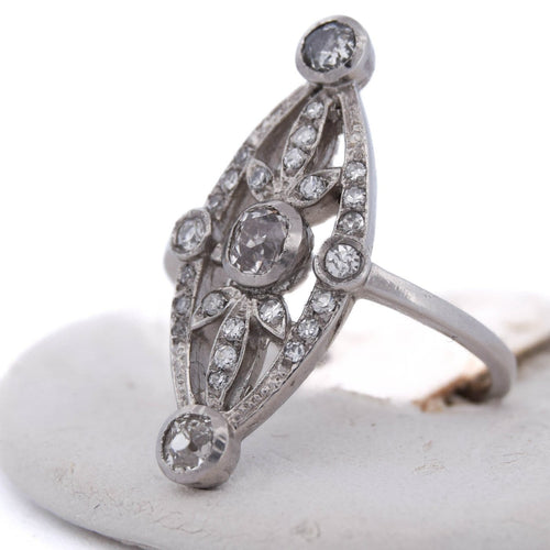 Bague Art déco en platine 950 avec diamants taille ancienne 58 Facettes AN458 (0579)