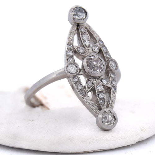 Bague Art déco en platine 950 avec diamants taille ancienne 58 Facettes AN458 (0579)