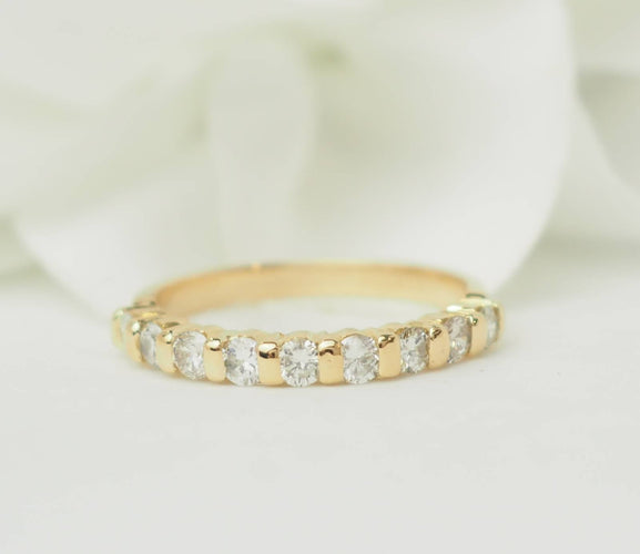 Bague 48 Bague demi-alliance en or jaune et diamants 58 Facettes 33653