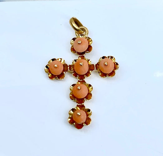 Pendentif Croix - Pendentif en or jaune 18 carats et corail, époque Napoléon III 58 Facettes AB691