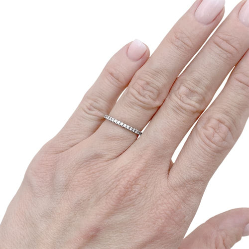 Bague 48 Alliance Chaumet, or blanc et diamants. 58 Facettes 35427