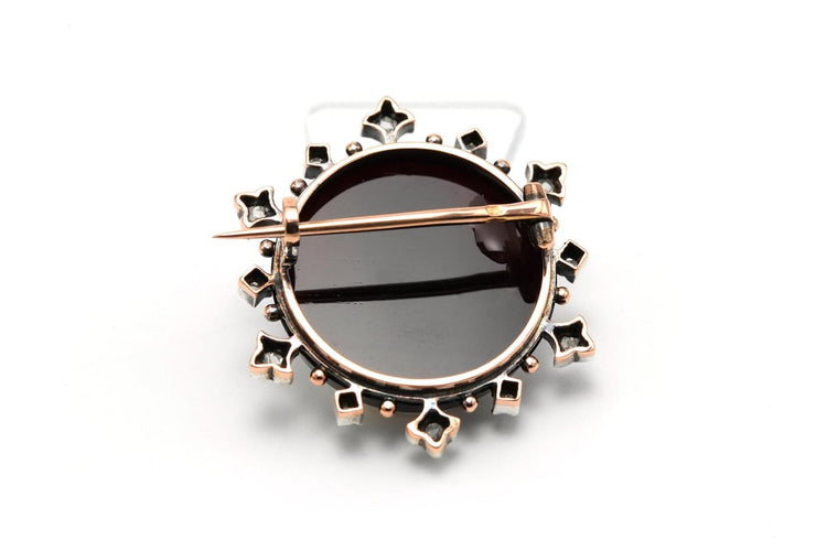Broche Broche Art nouveau en or blanc 18 carats, agathe et diamants taille rose 58 Facettes B837