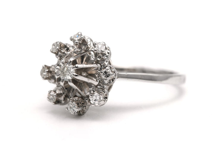 Bague 51 Bague Art déco en or blanc 18 carats sertie de diamants taille brillant 58 Facettes B841