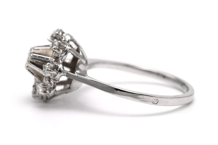 Bague 51 Bague Art déco en or blanc 18 carats sertie de diamants taille brillant 58 Facettes B841