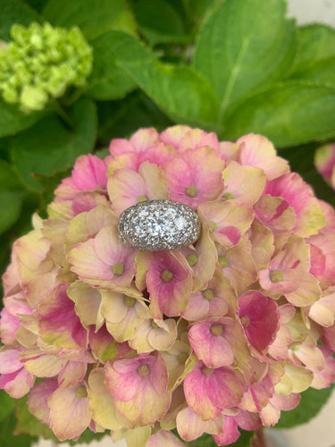 Bague 49 Bague jonc pavée de diamants en or gris 18 carats 58 Facettes BD196