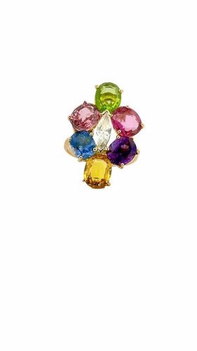 Bague 61 Bague en or jaune 18 carats sertie d’un diamant et de saphirs 58 Facettes