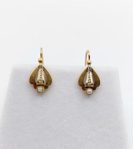 Boucles d'oreilles Dormeuses anciennes - Boucles d'oreilles en or 18k et semences de perles 58 Facettes A06902