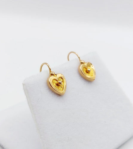 Boucles d'oreilles Boucles d’oreilles dormeuses antiques en or rose 18k cœur 58 Facettes A06903
