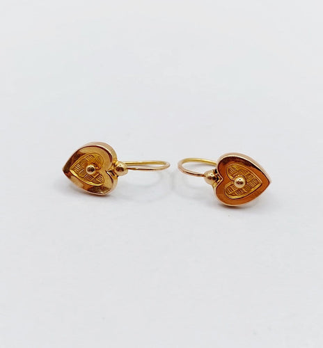 Boucles d'oreilles Boucles d’oreilles dormeuses antiques en or rose 18k cœur 58 Facettes A06903