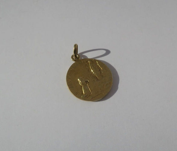 Pendentif PENIN - Médaille Notre-Dame de Lourdes biface en or jaune 18 carats 58 Facettes Médaille