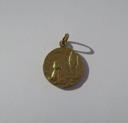 Pendentif PENIN - Médaille Notre-Dame de Lourdes biface en or jaune 18 carats 58 Facettes Médaille
