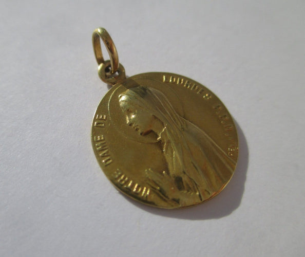 Pendentif PENIN - Médaille Notre-Dame de Lourdes biface en or jaune 18 carats 58 Facettes Médaille