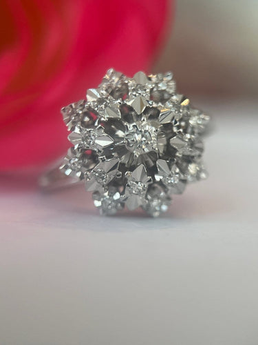 Bague 53 Bague rosette cluster vintage en or blanc 18 ct et diamants 58 Facettes ring