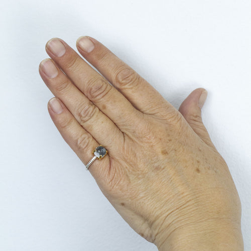 Bague Bague - Quartz cristal de roche et onyx en or jaune 18 K 58 Facettes UKA000143CS