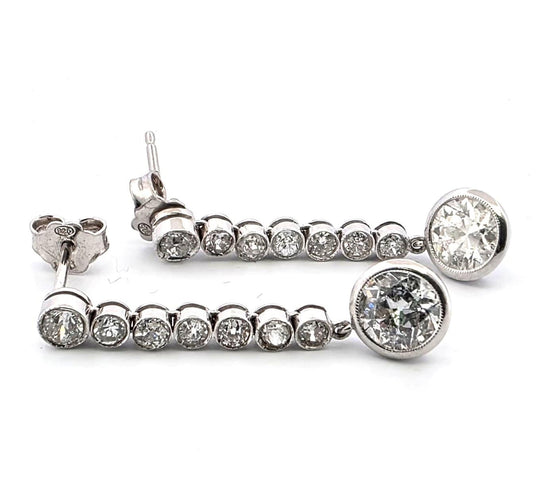 Boucles d'oreilles Boucles d’oreilles en or blanc 18 ct avec diamants 58 Facettes 1823 A SHD 161/25