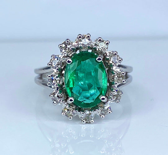 Bague 46 Bague marguerite en or blanc 18 carats, émeraude et diamants 58 Facettes AB693