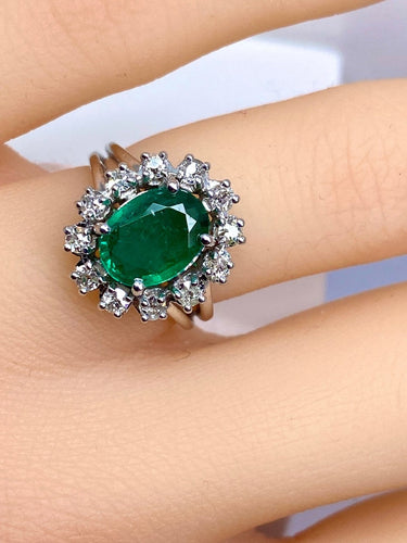 Bague 46 Bague marguerite en or blanc 18 carats, émeraude et diamants 58 Facettes AB693