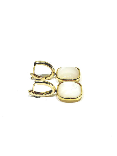 Boucles d'oreilles Boucles d’oreilles pendantes en or jaune 18 ct et nacre 58 Facettes 1735042