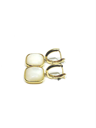 Boucles d'oreilles Boucles d’oreilles pendantes en or jaune 18 ct et nacre 58 Facettes 1735042