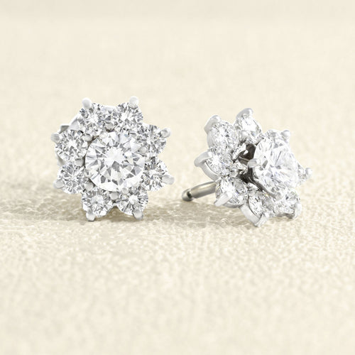 Boucles d'oreilles Boucles d'oreilles clous en or blanc 18 carats et diamants 58 Facettes OC-66000252