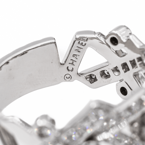 Bague 52 Chanel Bague Cristaux glacés Or blanc Diamant 58 Facettes 3051495CN