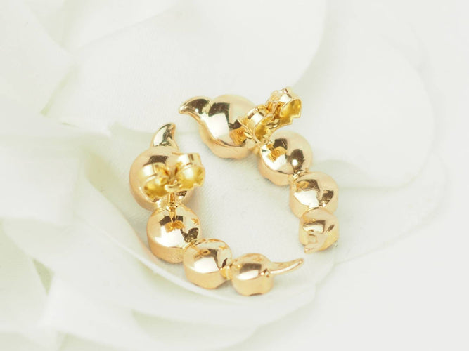Boucles d'oreilles Boucles d’oreilles grenats de Perpignan en or jaune 18 carats 58 Facettes 33689