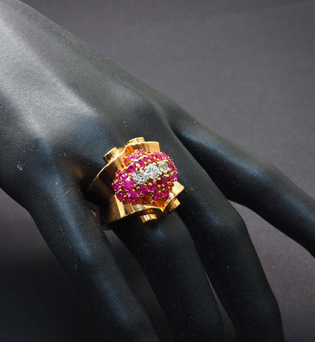 Bague 58 Bague tank - Bague en or jaune 18 carats rubis synthétiques et diamants 58 Facettes 4788