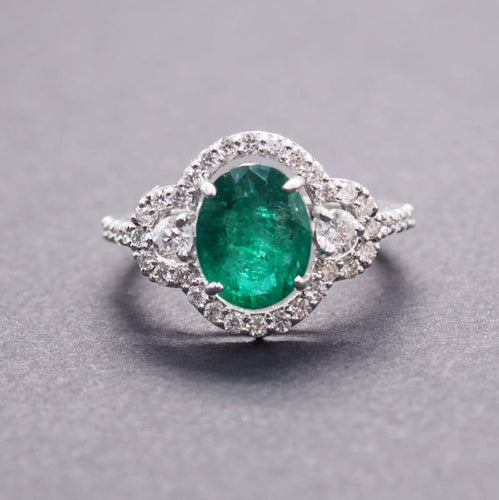 Bague 55 Bague émeraude et diamants 58 Facettes 4800