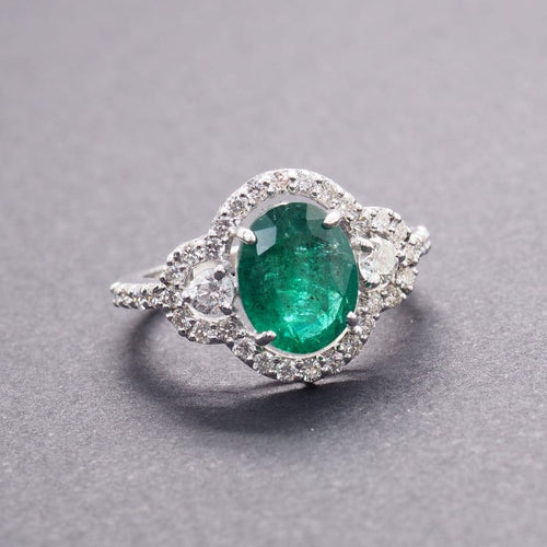 Bague 55 Bague émeraude et diamants 58 Facettes 4800