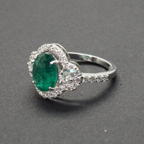 Bague 55 Bague émeraude et diamants 58 Facettes 4800