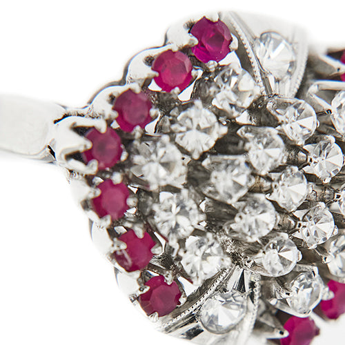 Bague 53 Bague hexagonale - Rubis et diamants en or blanc 18 ct 58 Facettes 40602