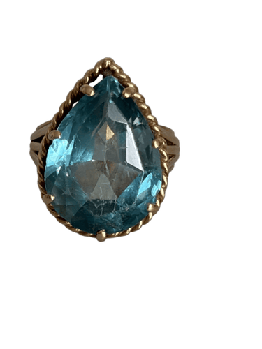 Bague 50 Bague en fils d’or jaune 18k avec zircon bleu poire 58 Facettes LOT 7527