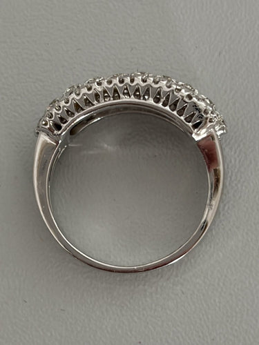 Bague 54 Bague en or gris 18k pavée de diamants 58 Facettes LOT 7424
