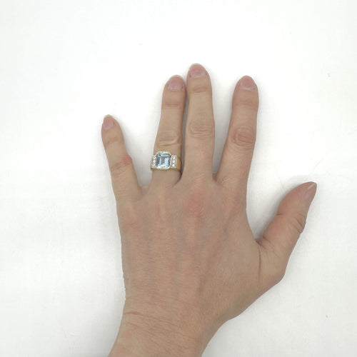 Bague 53 Bague or jaune, topaze et oxydes 58 Facettes Z15B51800