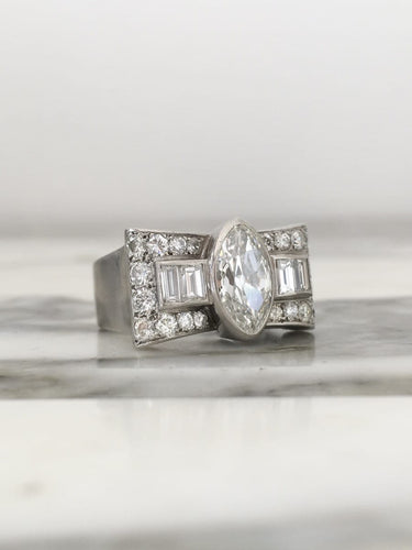 Bague 57 Bague tank Art déco en platine et diamants 3,16 ct 58 Facettes 245