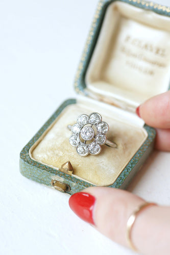 Bague 64 Bague marguerite Belle Époque ovale en platine et diamants 2,95 ct 58 Facettes