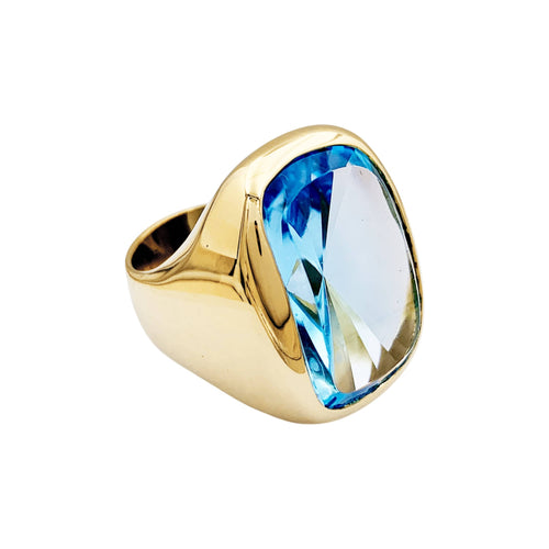 Bague 50 Bague chevalière en or jaune et topaze bleue 58 Facettes 35436