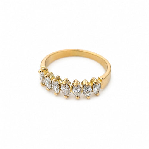Bague 55.5 Bague en or jaune 18 carats et diamants taille marquise 58 Facettes 35958