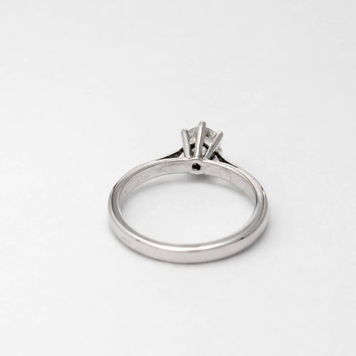 Bague 51 Bague solitaire en or blanc et diamant 58 Facettes 35216