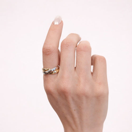 Bague 56 Bague entrelacée en or jaune et or blanc 58 Facettes 35220