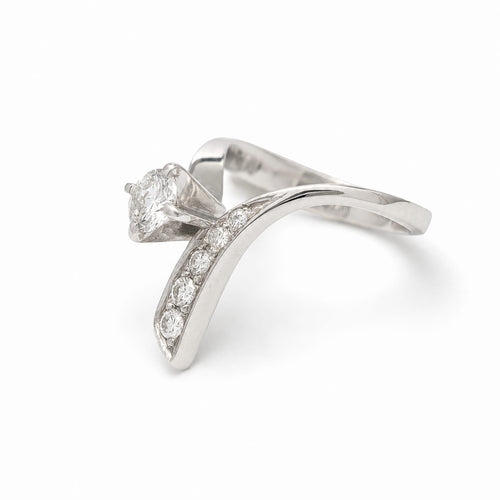 Bague 51 Bague solitaire contemporaine en or blanc et diamants 58 Facettes 35218