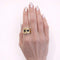 Bague 54 Bague godronnée en or jaune, saphirs et diamants 58 Facettes 35153
