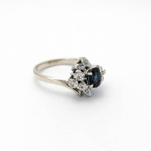 Bague 52 Bague fleur en or blanc, saphir et diamants 58 Facettes 35151