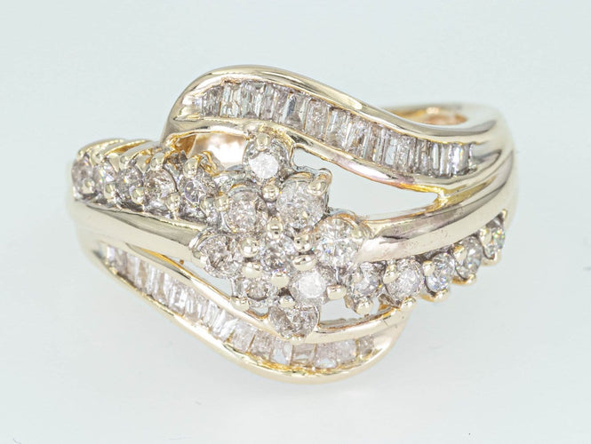 Bague Bague entourage - Or jaune 14 ct et diamants 0,65 ct 58 Facettes 042X
