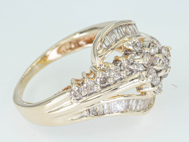 Bague Bague entourage - Or jaune 14 ct et diamants 0,65 ct 58 Facettes 042X