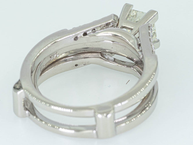 Bague 53 Bague entourage - Or blanc 14 ct et diamants 1,38 ct 58 Facettes W01