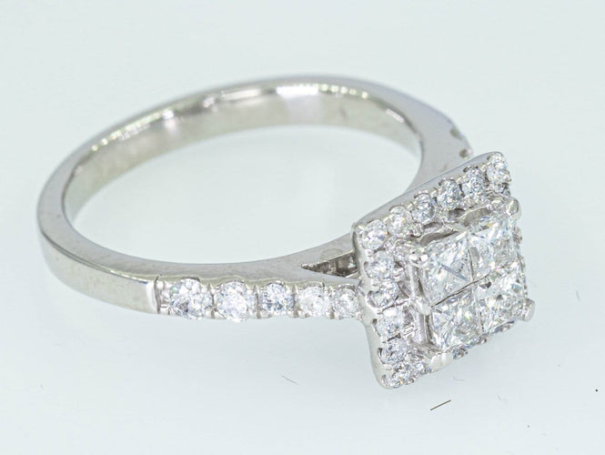 Bague Bague entourage en or blanc 14 ct avec diamants 1,08 ct 58 Facettes WA15