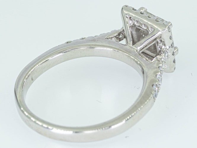 Bague Bague entourage en or blanc 14 ct avec diamants 1,08 ct 58 Facettes WA15