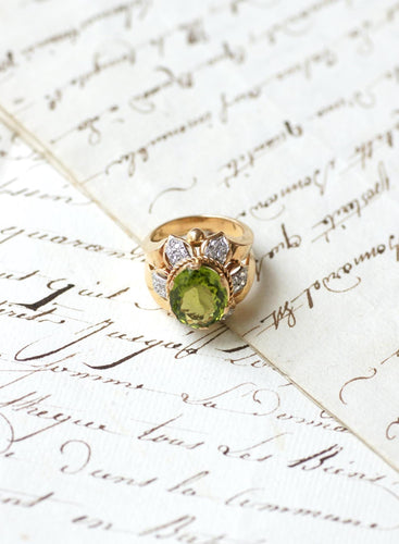 Bague 53 Bague cocktail fleur en or rose 18 ct, péridot et diamants 58 Facettes